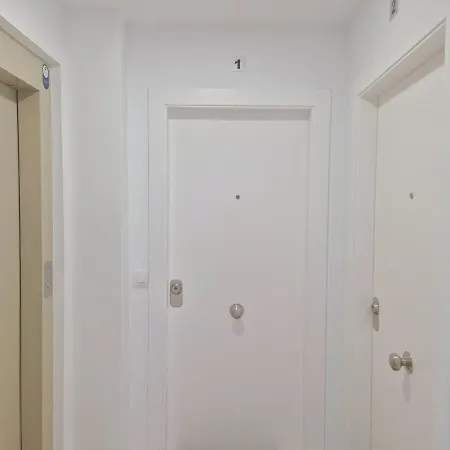 Apartament Bhost - Patos *