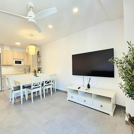 Apartament Bhost - Patos